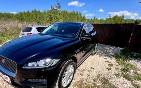 Jaguar F-Pace, 2017 год, 3 250 000 рублей, 3 фотография