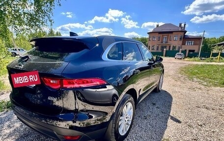 Jaguar F-Pace, 2017 год, 3 250 000 рублей, 5 фотография