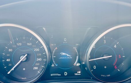 Jaguar F-Pace, 2017 год, 3 250 000 рублей, 9 фотография