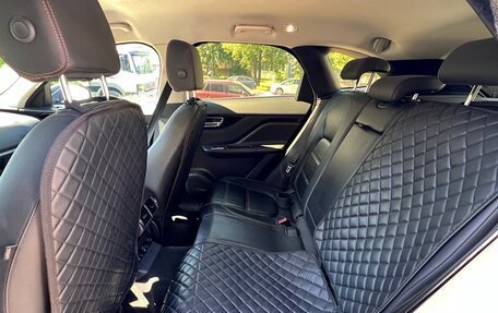 Jaguar F-Pace, 2017 год, 3 250 000 рублей, 8 фотография