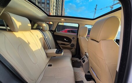 Land Rover Range Rover Evoque I, 2015 год, 2 350 000 рублей, 3 фотография
