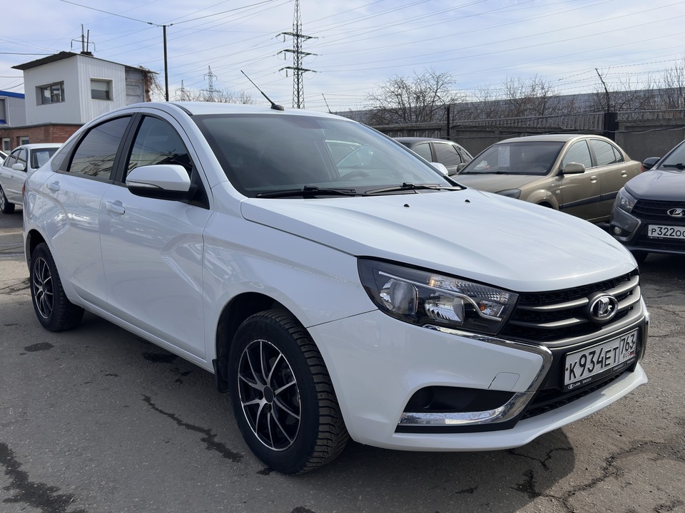 ВАЗ (LADA) Vesta I, 2021 год, 900 000 рублей, 3 фотография