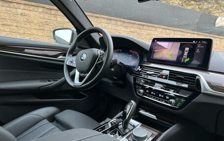 BMW 5 серия, 2022 год, 5 800 000 рублей, 10 фотография