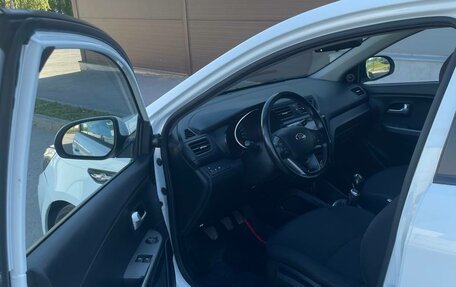 KIA Rio III рестайлинг, 2015 год, 881 000 рублей, 7 фотография
