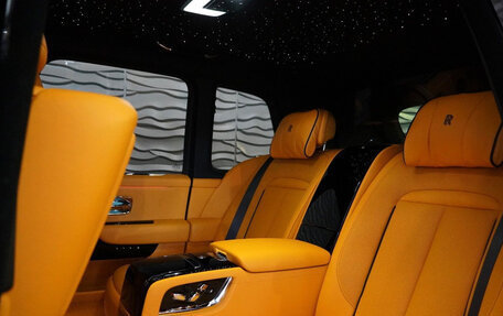 Rolls-Royce Cullinan, 2025 год, 72 700 000 рублей, 15 фотография