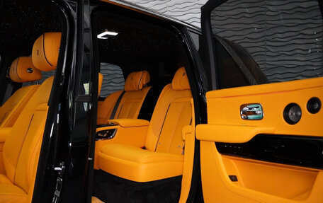 Rolls-Royce Cullinan, 2025 год, 72 700 000 рублей, 19 фотография