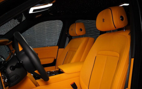 Rolls-Royce Cullinan, 2025 год, 72 700 000 рублей, 20 фотография