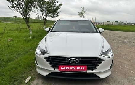 Hyundai Sonata VIII, 2021 год, 1 850 000 рублей, 2 фотография