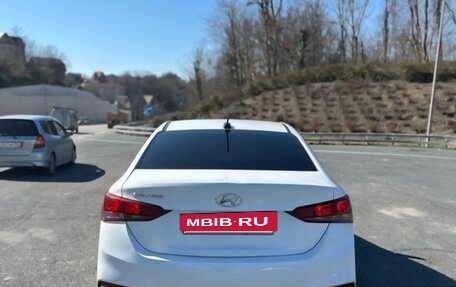 Hyundai Solaris II рестайлинг, 2017 год, 910 000 рублей, 4 фотография