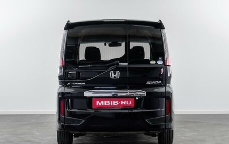 Honda Stepwgn IV, 2020 год, 2 599 000 рублей, 4 фотография