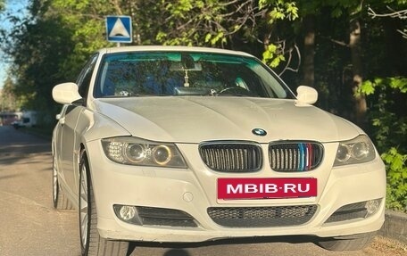 BMW 3 серия, 2011 год, 750 000 рублей, 2 фотография