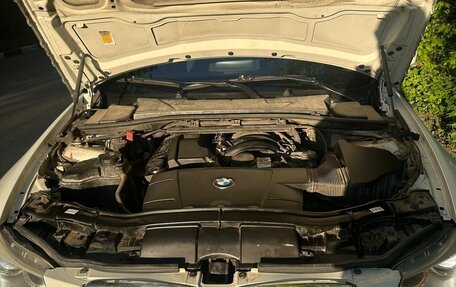 BMW 3 серия, 2011 год, 750 000 рублей, 14 фотография
