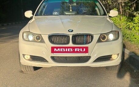 BMW 3 серия, 2011 год, 750 000 рублей, 15 фотография