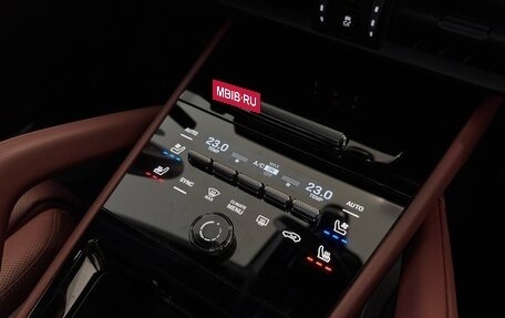 Porsche Cayenne III, 2025 год, 18 490 000 рублей, 25 фотография