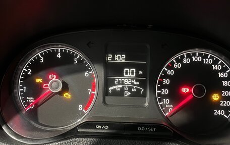 Volkswagen Polo VI (EU Market), 2017 год, 800 000 рублей, 8 фотография