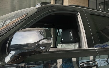 Cadillac Escalade V, 2025 год, 24 000 000 рублей, 19 фотография