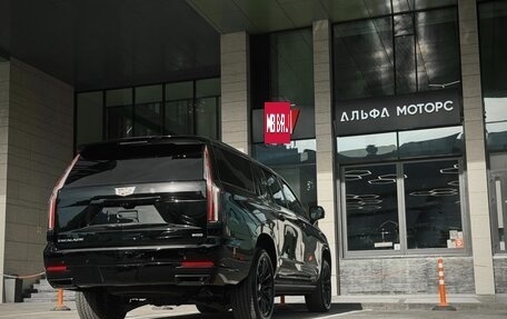 Cadillac Escalade V, 2025 год, 24 000 000 рублей, 10 фотография