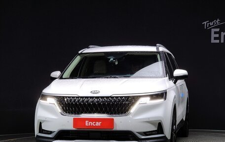 KIA Carnival, 2021 год, 2 600 000 рублей, 3 фотография