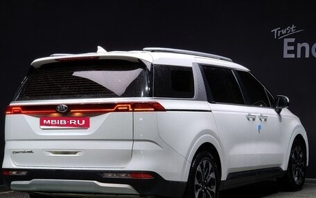 KIA Carnival, 2021 год, 2 600 000 рублей, 2 фотография