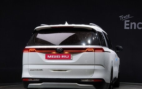 KIA Carnival, 2021 год, 2 600 000 рублей, 4 фотография