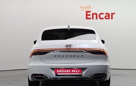 Hyundai Grandeur, 2022 год, 3 000 000 рублей, 4 фотография