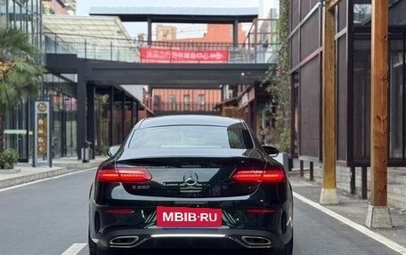 Mercedes-Benz E-Класс, 2022 год, 4 704 887 рублей, 4 фотография