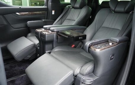 Toyota Alphard III, 2022 год, 3 650 027 рублей, 32 фотография
