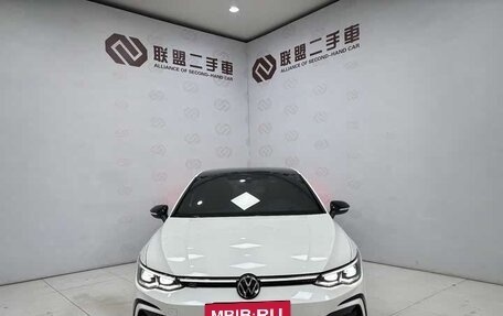 Volkswagen Golf VIII, 2021 год, 2 100 000 рублей, 2 фотография