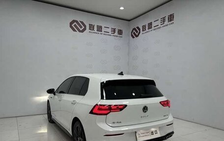Volkswagen Golf VIII, 2021 год, 2 100 000 рублей, 5 фотография