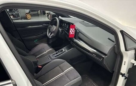 Volkswagen Golf VIII, 2021 год, 2 100 000 рублей, 15 фотография