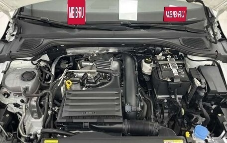 Volkswagen Golf VIII, 2021 год, 2 100 000 рублей, 8 фотография