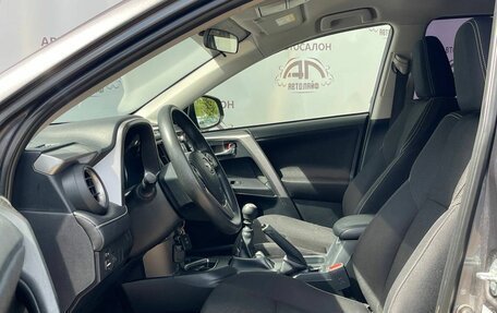 Toyota RAV4, 2016 год, 1 999 000 рублей, 14 фотография