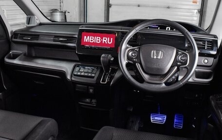 Honda Stepwgn IV, 2018 год, 2 679 000 рублей, 6 фотография