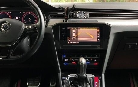 Volkswagen Passat CC, 2021 год, 1 990 000 рублей, 12 фотография