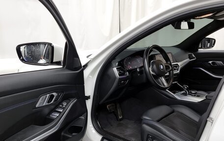 BMW 3 серия, 2021 год, 2 800 000 рублей, 10 фотография