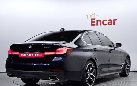BMW 5 серия, 2021 год, 3 700 000 рублей, 2 фотография
