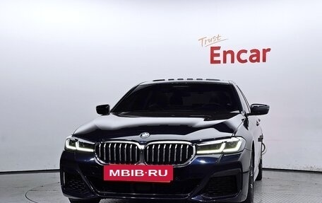 BMW 5 серия, 2021 год, 3 700 000 рублей, 3 фотография