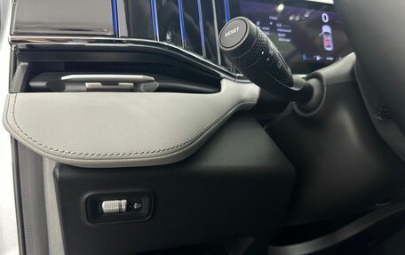 Geely Atlas, 2023 год, 2 875 000 рублей, 9 фотография