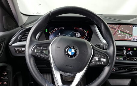 BMW 1 серия, 2022 год, 2 500 000 рублей, 13 фотография