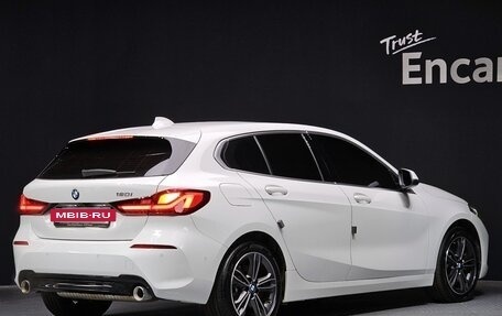 BMW 1 серия, 2022 год, 2 500 000 рублей, 2 фотография