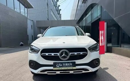 Mercedes-Benz GLA, 2020 год, 2 200 000 рублей, 2 фотография