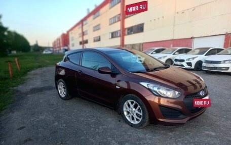 Hyundai i30 II рестайлинг, 2013 год, 996 000 рублей, 3 фотография