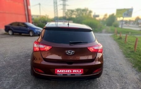 Hyundai i30 II рестайлинг, 2013 год, 996 000 рублей, 14 фотография