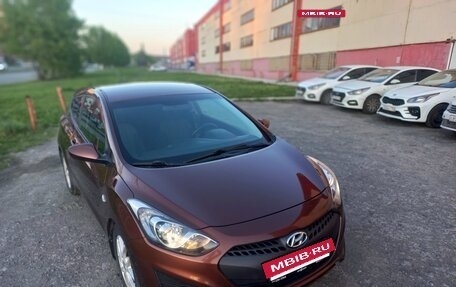 Hyundai i30 II рестайлинг, 2013 год, 996 000 рублей, 6 фотография