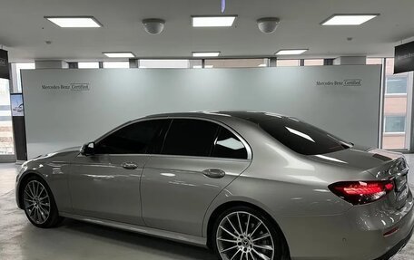 Mercedes-Benz E-Класс, 2021 год, 3 040 400 рублей, 4 фотография