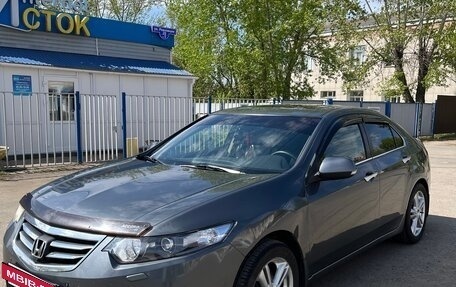 Honda Accord VIII рестайлинг, 2008 год, 1 000 000 рублей, 4 фотография