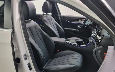 Mercedes-Benz E-Класс, 2021 год, 4 240 400 рублей, 9 фотография