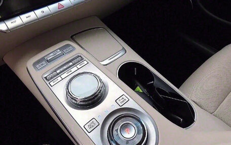 Genesis GV70, 2022 год, 3 556 027 рублей, 9 фотография