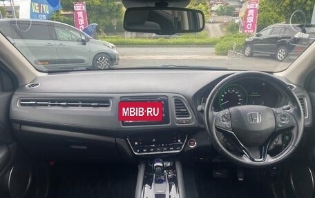 Honda Vezel, 2015 год, 1 394 000 рублей, 20 фотография