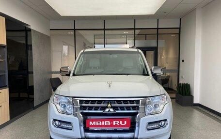 Mitsubishi Pajero IV, 2020 год, 4 450 000 рублей, 2 фотография